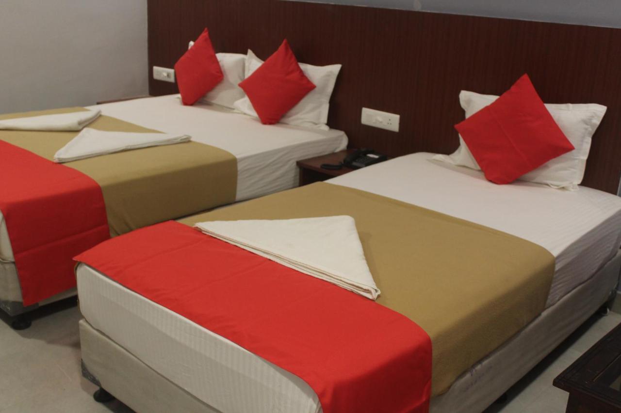 Hotel Janaki Pride Puri Exteriör bild